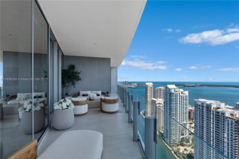 Condo in Miami, Florida, 3 bedrooms  № 1825857 - photo 7