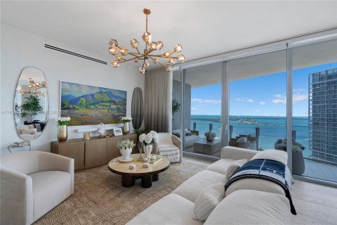 Condo in Miami, Florida, 3 bedrooms  № 1825857 - photo 11