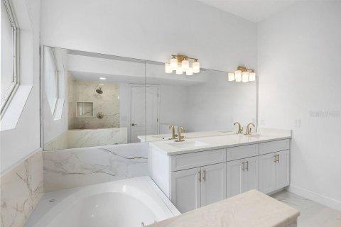 Villa ou maison à vendre à Orlando, Floride: 3 chambres, 165.92 m2 № 2406287 - photo 14