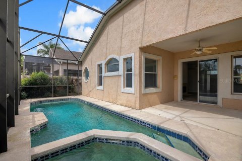 Villa ou maison à vendre à Orlando, Floride: 3 chambres, 165.92 m2 № 2406287 - photo 2
