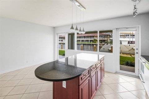 Condo in Fort Lauderdale, Florida, 1 bedroom № 2083568 - photo 21