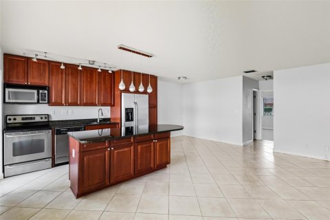 Condo in Fort Lauderdale, Florida, 1 bedroom № 2083568 - photo 14