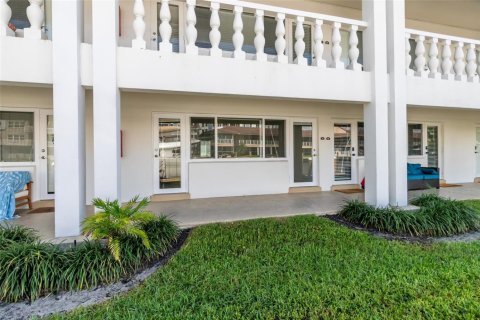 Condo in Fort Lauderdale, Florida, 1 bedroom № 2083568 - photo 11