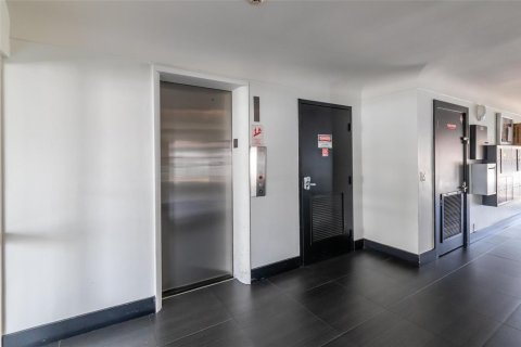 Condo in Fort Lauderdale, Florida, 1 bedroom № 2083568 - photo 5
