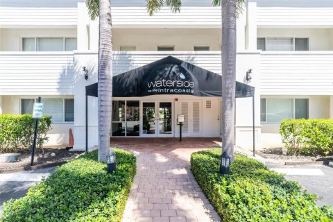 Condo in Fort Lauderdale, Florida, 1 bedroom № 2083568 - photo 2