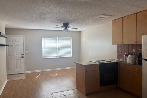 Condominio en alquiler en Tampa, Florida, 2 dormitorios, 141.21 m2 № 1904909 - foto 5
