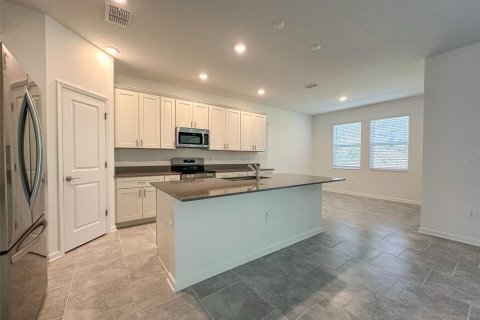 Casa en alquiler en Apopka, Florida, 4 dormitorios, 241.27 m2 № 1918751 - foto 10