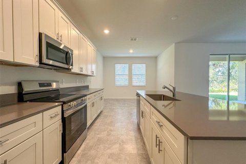 Casa en alquiler en Apopka, Florida, 4 dormitorios, 241.27 m2 № 1918751 - foto 6