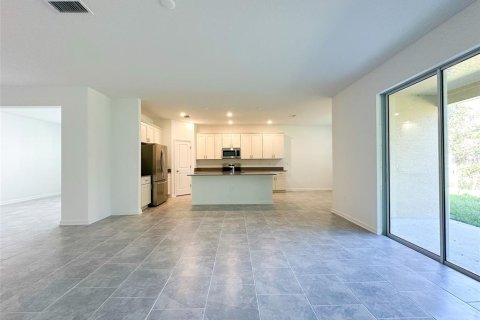 Casa en alquiler en Apopka, Florida, 4 dormitorios, 241.27 m2 № 1918751 - foto 12