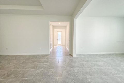 Casa en alquiler en Apopka, Florida, 4 dormitorios, 241.27 m2 № 1918751 - foto 13