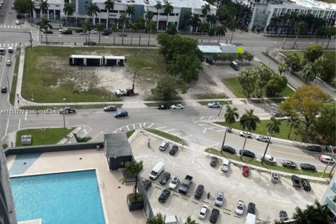 Condo in Miami, Florida, 1 bedroom № 2035351 - photo 9