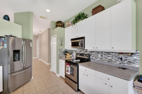 Villa ou maison à vendre à Port St. Lucie, Floride: 2 chambres, 155.33 m2 № 2188752 - photo 16