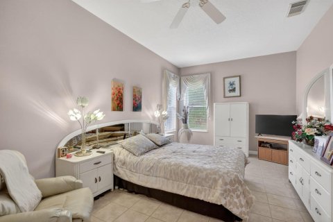 Villa ou maison à vendre à Port St. Lucie, Floride: 2 chambres, 155.33 m2 № 2188752 - photo 19