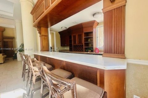 Copropriété à vendre à Sunny Isles Beach, Floride: 2 chambres, 103.68 m2 № 1710062 - photo 26