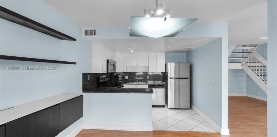 Condo à Miami, Floride, 2 chambres № 1892932