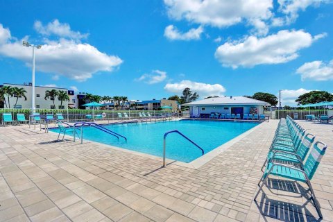 Condo in Delray Beach, Florida, 2 bedrooms  № 2004354 - photo 25