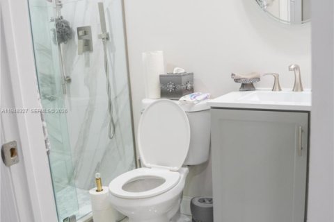 Condo in Delray Beach, Florida, 2 bedrooms  № 2004354 - photo 11