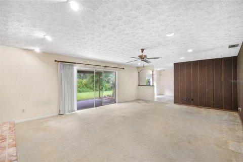House in Temple Terrace, Florida 3 bedrooms, 218.78 sq.m. № 1883346 - photo 10