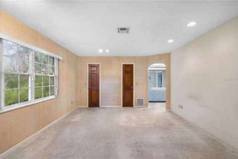 House in Temple Terrace, Florida 3 bedrooms, 218.78 sq.m. № 1883346 - photo 20