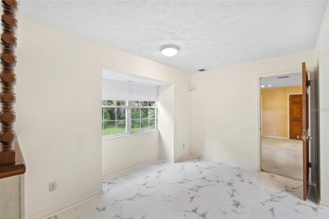 House in Temple Terrace, Florida 3 bedrooms, 218.78 sq.m. № 1883346 - photo 18