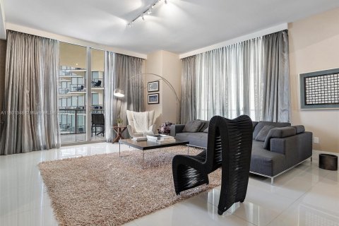 Condo in Bal Harbour, Florida, 2 bedrooms  № 1937903 - photo 4