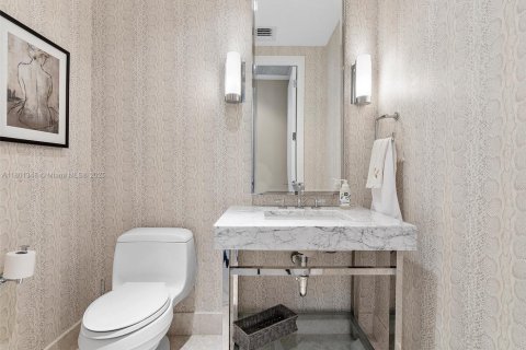 Condominio en alquiler en Bal Harbour, Florida, 2 dormitorios, 156.54 m2 № 1937903 - foto 18