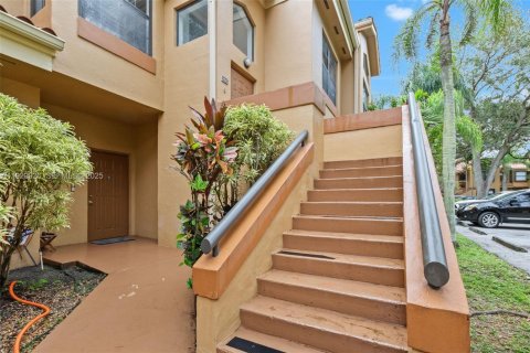 Снять в аренду кондоминиум в Майами-Лейкс, Флорида 2 спальни, 107.77м2, № 1988918 - фото 24