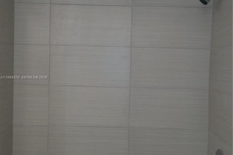 Купить кондоминиум в Майами, Флорида 1 спальня, 83.43м2, № 2055975 - фото 17