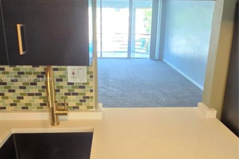 Купить кондоминиум в Майами, Флорида 1 спальня, 83.43м2, № 2055975 - фото 5