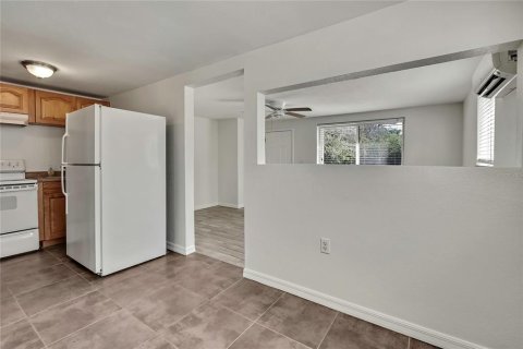 Duplex à vendre à Hudson, Floride: 4 chambres, 153.85 m2 № 2094008 - photo 13