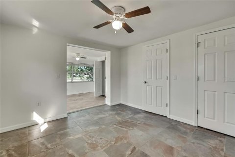 Duplex à vendre à Hudson, Floride: 4 chambres, 153.85 m2 № 2094008 - photo 19
