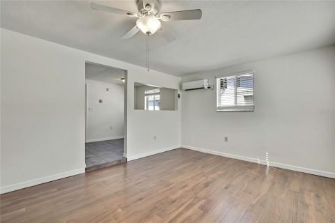 Duplex à vendre à Hudson, Floride: 4 chambres, 153.85 m2 № 2094008 - photo 29