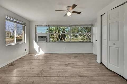 Duplex à vendre à Hudson, Floride: 4 chambres, 153.85 m2 № 2094008 - photo 23