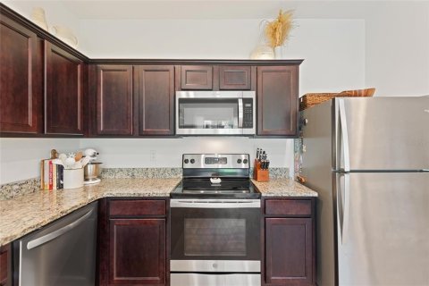 Townhouse in Davenport, Florida 3 bedrooms, 130.43 sq.m. № 1791630 - photo 9