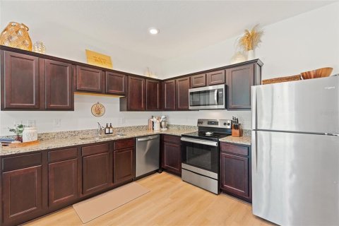 Townhouse in Davenport, Florida 3 bedrooms, 130.43 sq.m. № 1791630 - photo 10