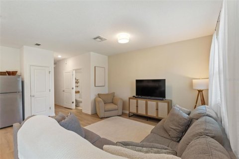 Townhouse in Davenport, Florida 3 bedrooms, 130.43 sq.m. № 1791630 - photo 5
