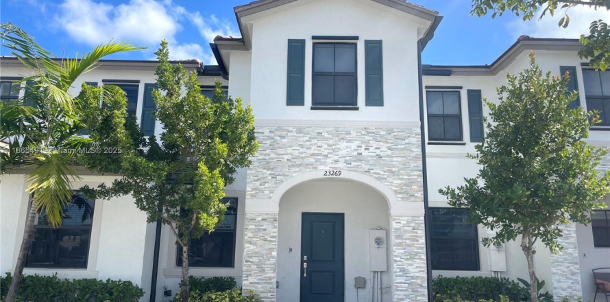 Casa en Miami, Florida 3 dormitorios, 129.41 m2 № 1980721