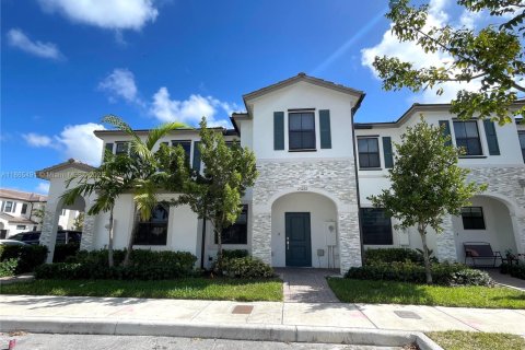 Casa en alquiler en Miami, Florida, 3 dormitorios, 129.41 m2 № 1980721 - foto 2