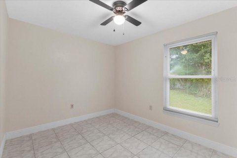 House in Orlando, Florida 4 bedrooms, 140.28 sq.m. № 2231424 - photo 20