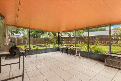 House in Orlando, Florida 4 bedrooms, 140.28 sq.m. № 2231424 - photo 25