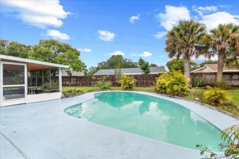 House in Orlando, Florida 4 bedrooms, 140.28 sq.m. № 2231424 - photo 23