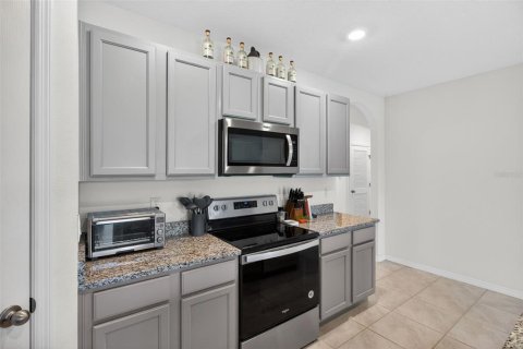 House in Lakeland, Florida 4 bedrooms, 169.83 sq.m. № 2215856 - photo 10