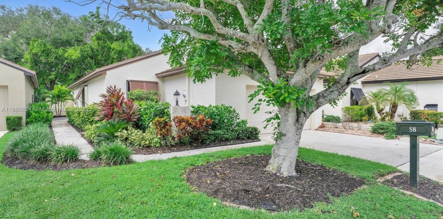 House in Palm Beach Gardens, Florida 3 bedrooms, 137.5 sq.m. № 1932778