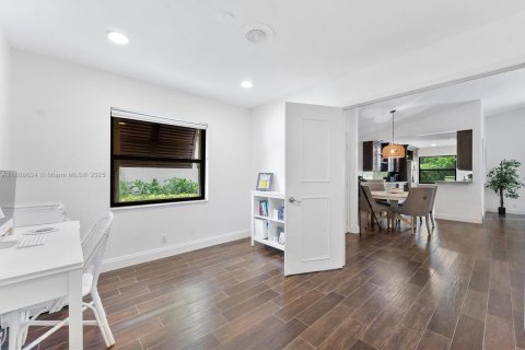 House in Palm Beach Gardens, Florida 3 bedrooms, 137.5 sq.m. № 1932778 - photo 27