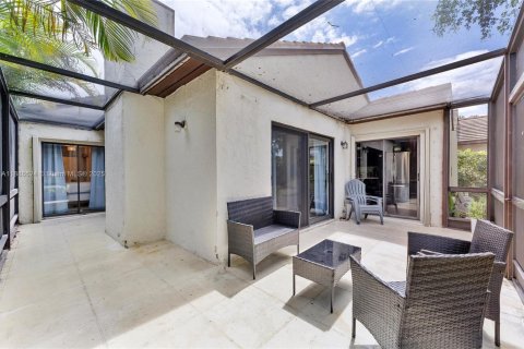 House in Palm Beach Gardens, Florida 3 bedrooms, 137.5 sq.m. № 1932778 - photo 16