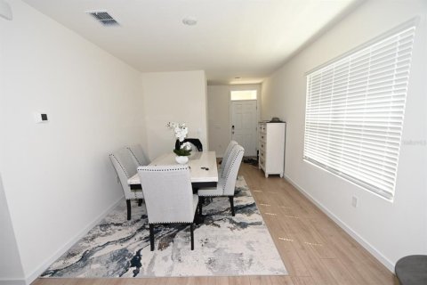 Casa en venta en Ocoee, Florida, 2 dormitorios, 140.28 m2 № 2408587 - foto 3