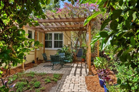 Casa en venta en Tampa, Florida, 4 dormitorios, 251.77 m2 № 2204045 - foto 8