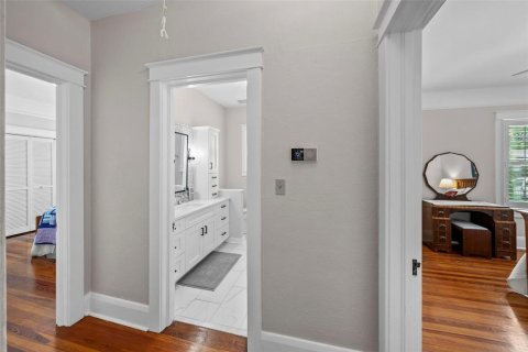 Casa en venta en Tampa, Florida, 4 dormitorios, 251.77 m2 № 2204045 - foto 18