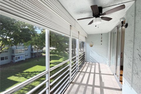 Copropriété à louer à Tamarac, Floride: 2 chambres, 88.26 m2 № 2063974 - photo 19