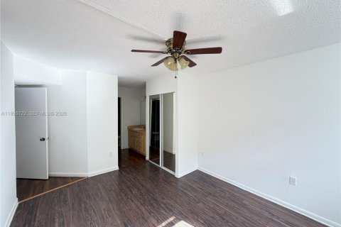 Copropriété à louer à Tamarac, Floride: 2 chambres, 88.26 m2 № 2063974 - photo 13
